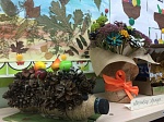 Выставка рисунков и поделок из природного материала «Краски осени»