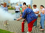 Инструктаж сотрудников с практической отработкой навыков использования первичных средств пожаротушения (огнетушителей)