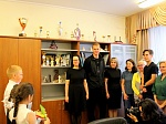 Поздравление первоклашек сотрудников детского сада с Днем дошкольного работника